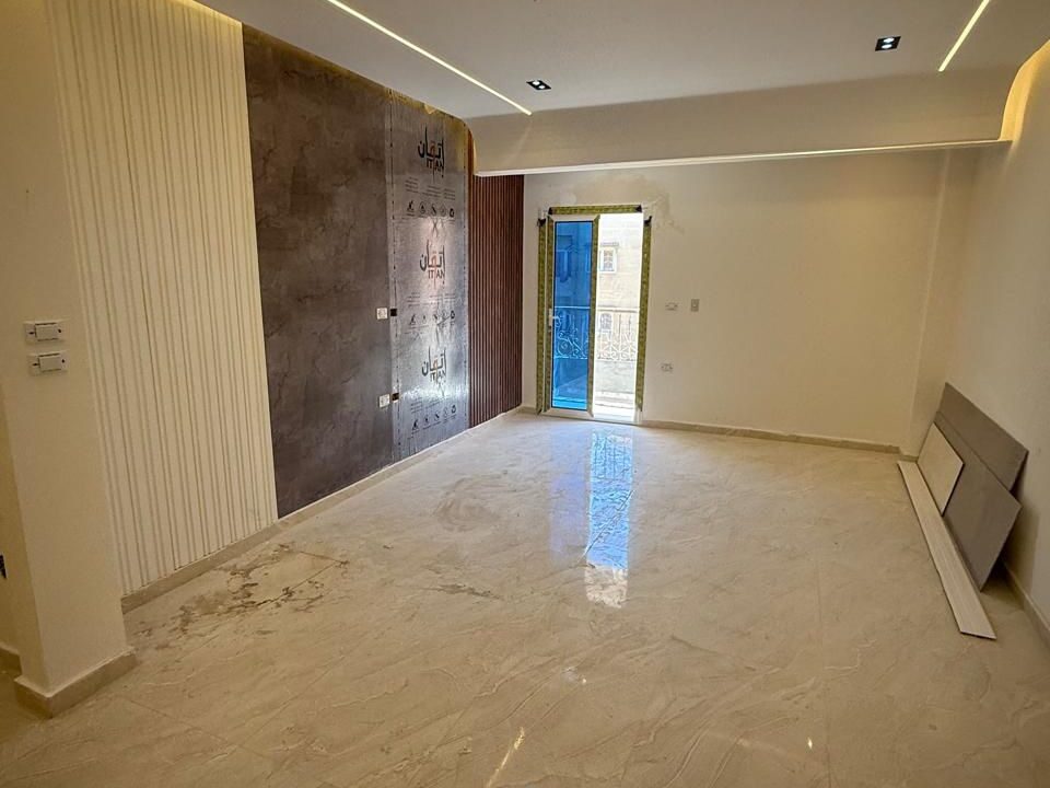 b19afe28-2cb3-40e0-97e5-e47bf8d1c41d